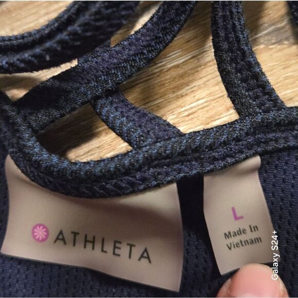 Athleta Black Strappy Sports Bra with Geometric Back - Picture 8 of 8